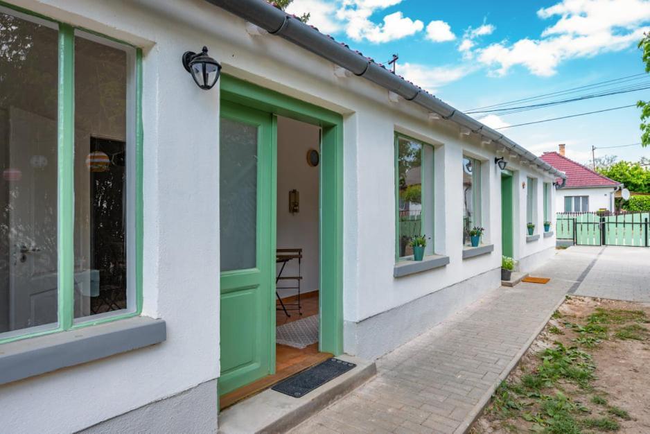 Dobó13 Balatonboglár Exterior foto